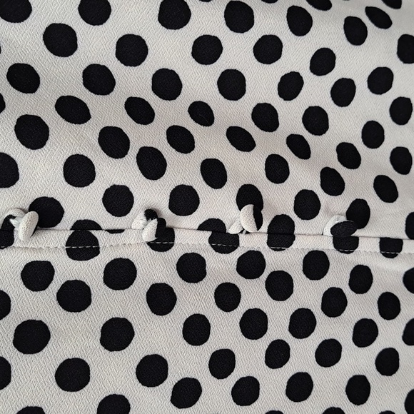 Anne Klein polka dot blouse size medium - Picture 4 of 7